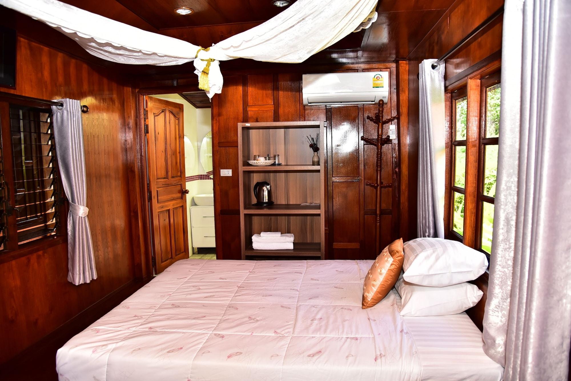 Resort Thai House 3*