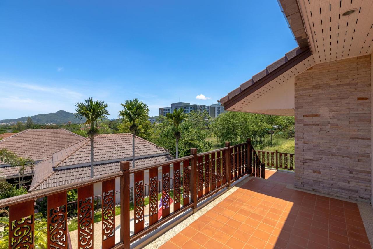 5 Bedroom Pool Close To Town H5 *