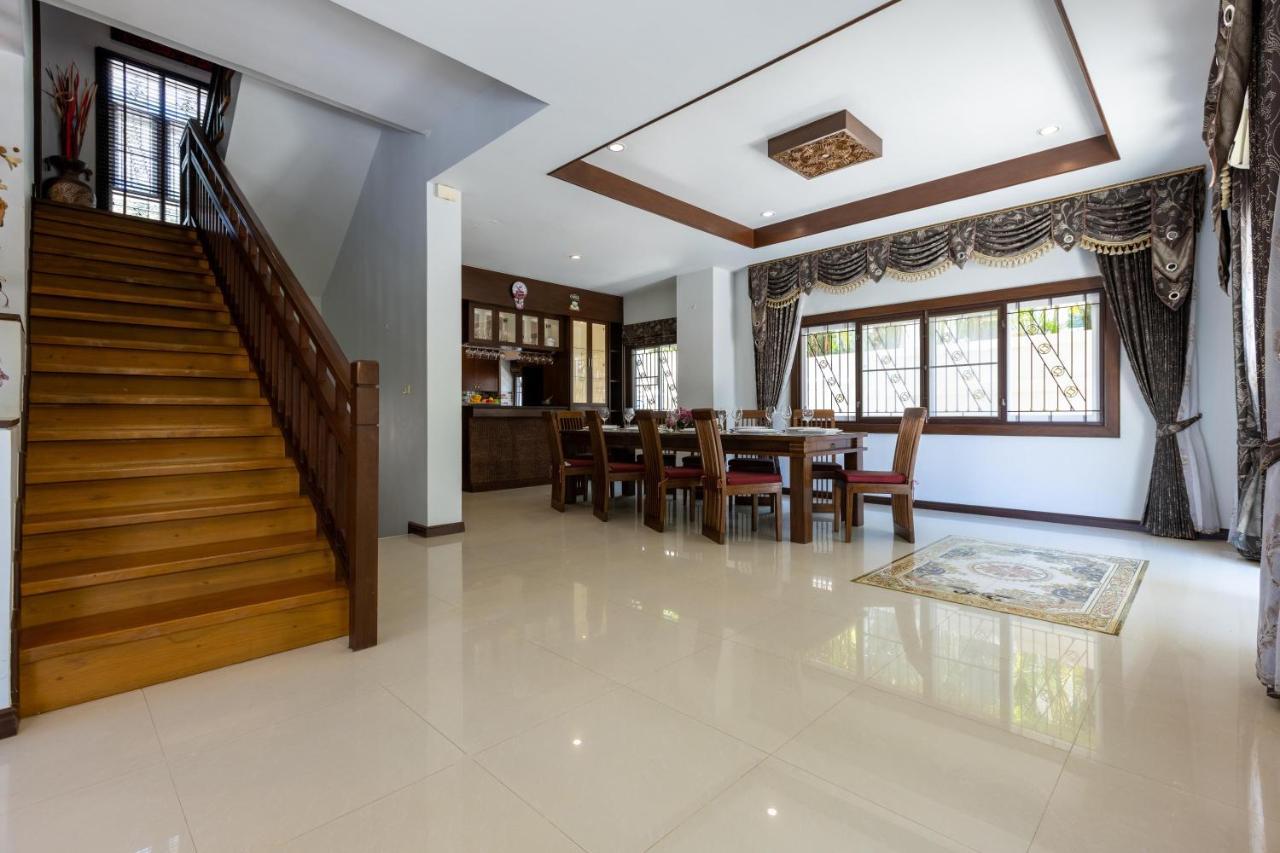 5 Bedroom Pool Close To Town H5 Villa *