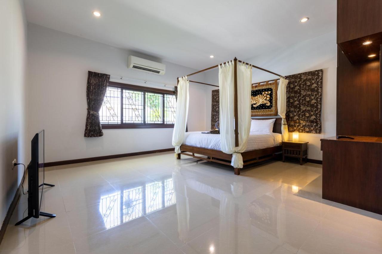 5 Bedroom Pool Close To Town H5 Villa Hua Hin