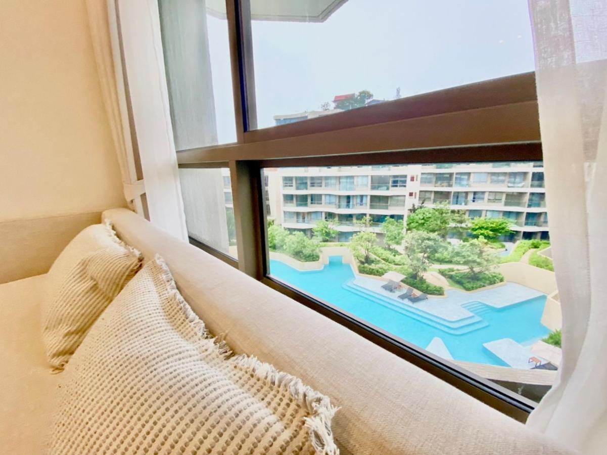 Seaview 2 Bedroom Front Vacation Apartment