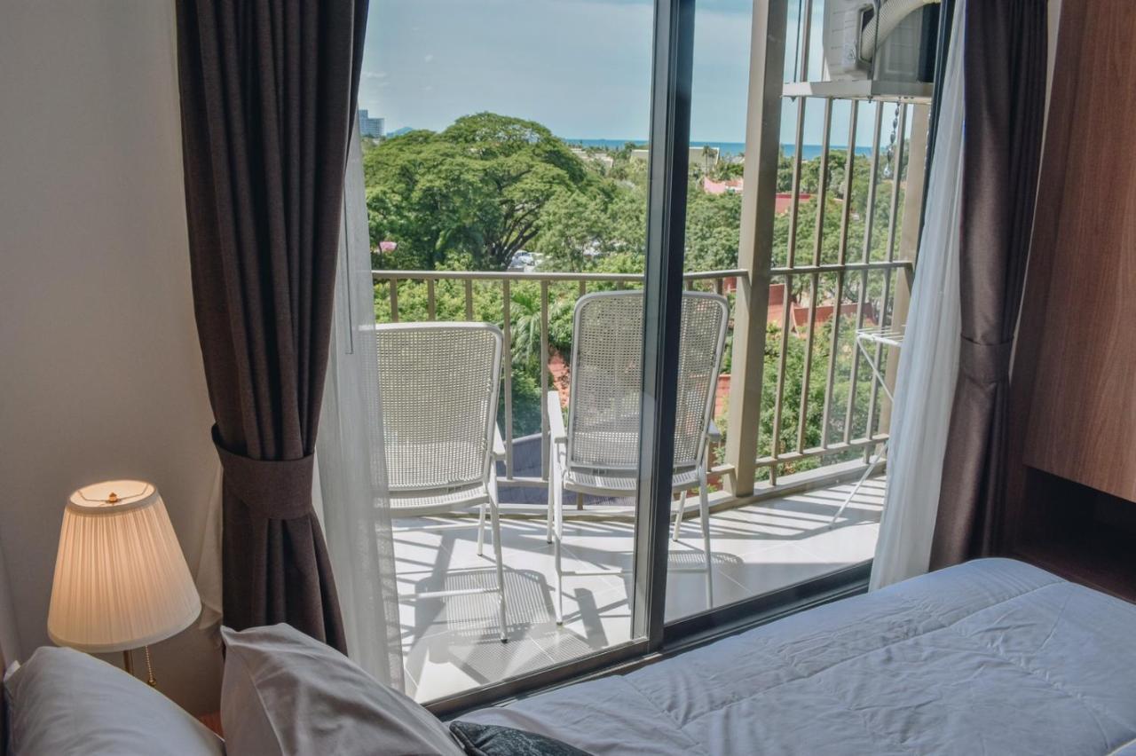 Cicada Bed Sea View Beachfront Apartment *