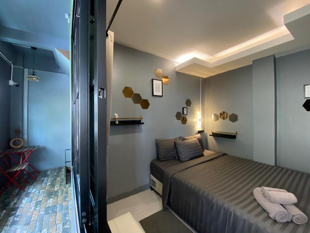 Varietyd-dayhostel *