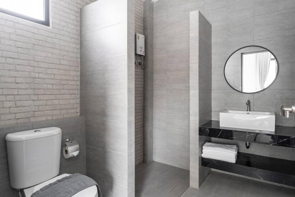 Biệt thự Huahin◆paimai Poolvilla◆4br◆karaoke By น้องมังคุด Hua Hin