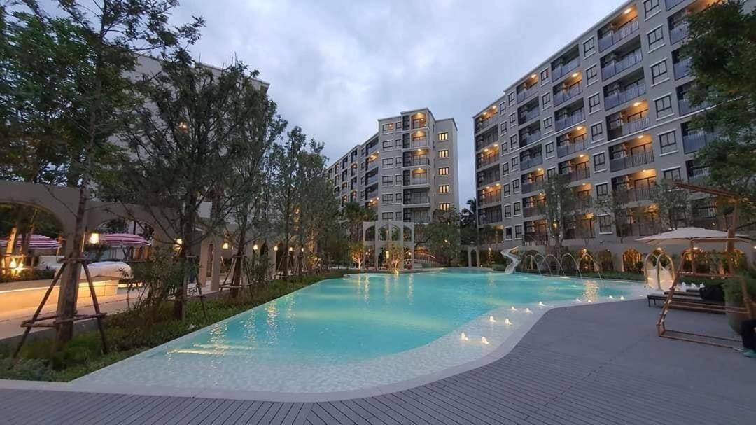 Aparthotel La Casita Pool Access *