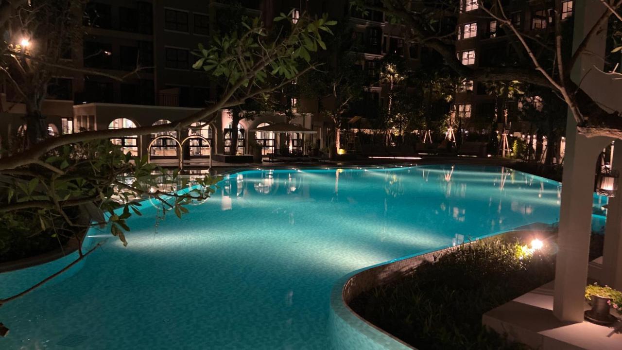 Aparthotel La Casita Pool Access HHQ