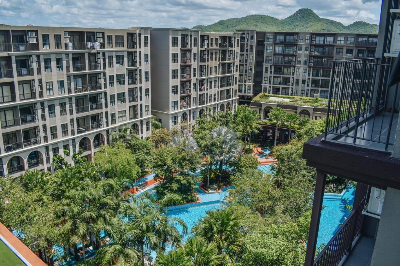 Cicada Bed Sea View Beachfront Apartment