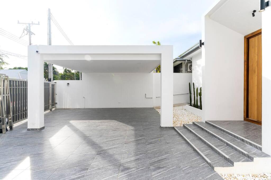 Biệt thự Huahin◆paimai Poolvilla◆4br◆karaoke By น้องมังคุด *