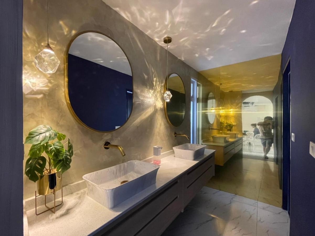 Hub 57 Hotel 2*