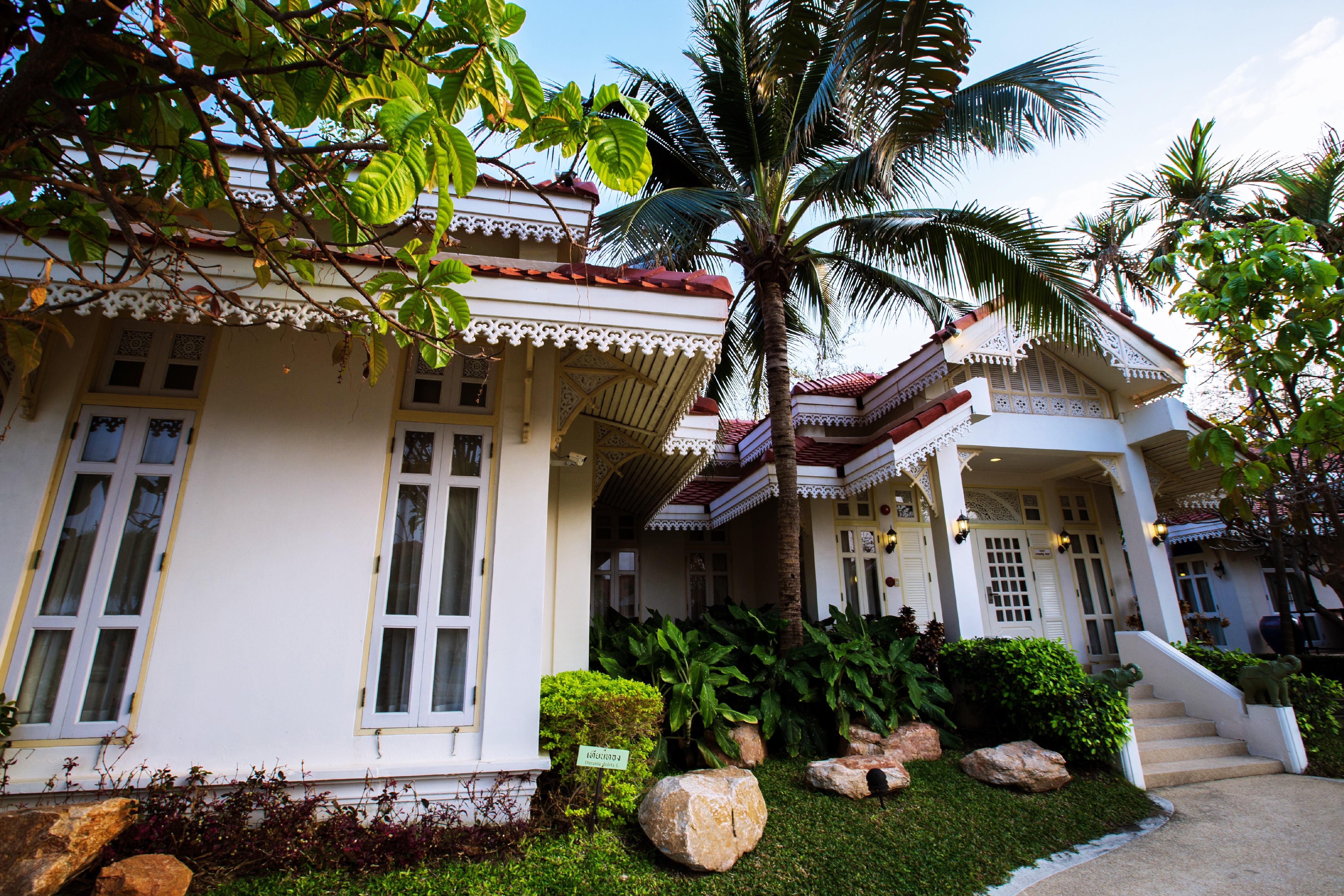 Wora Bura & Hua Hin