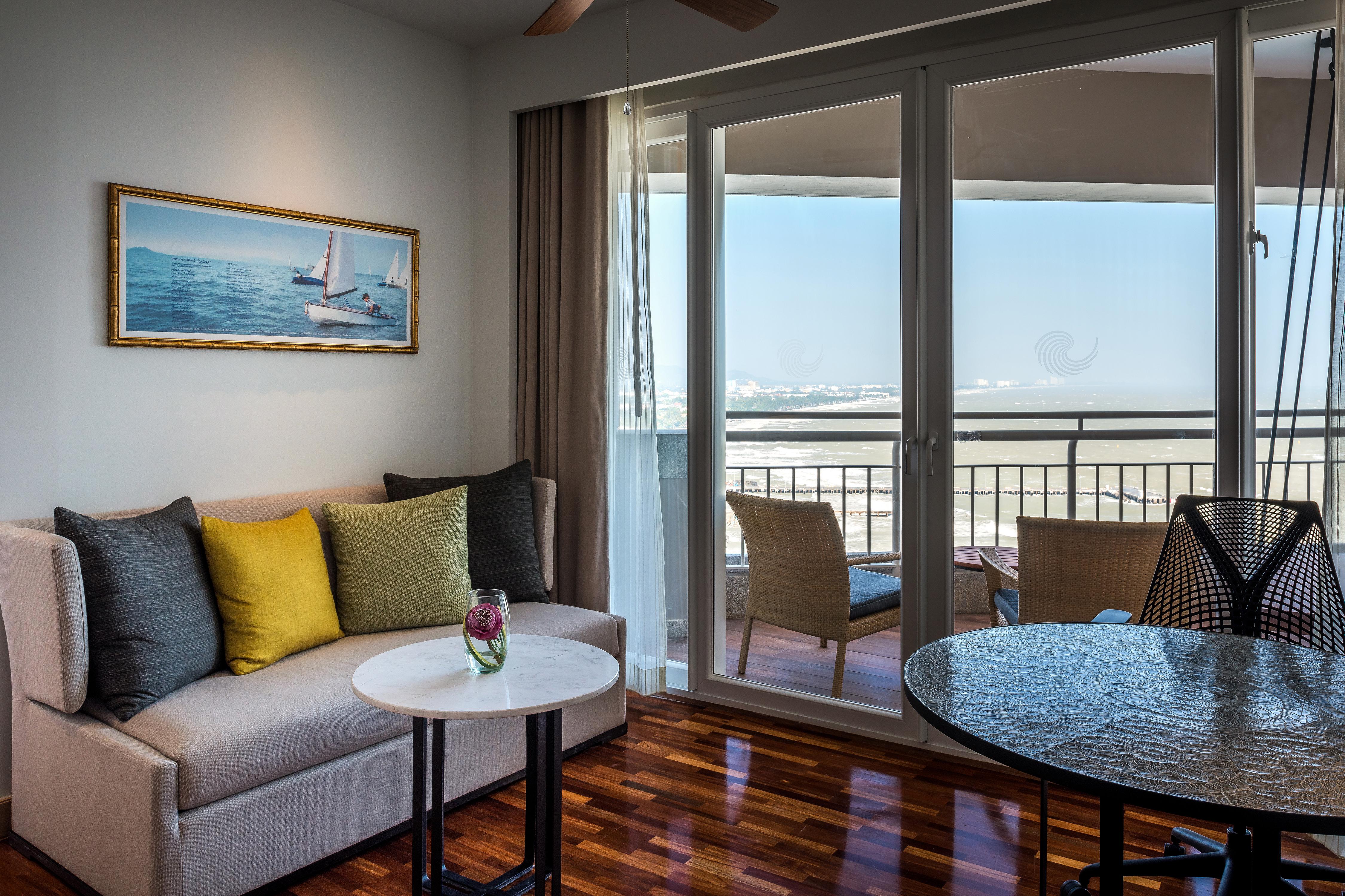 Hilton & 5* Hua Hin