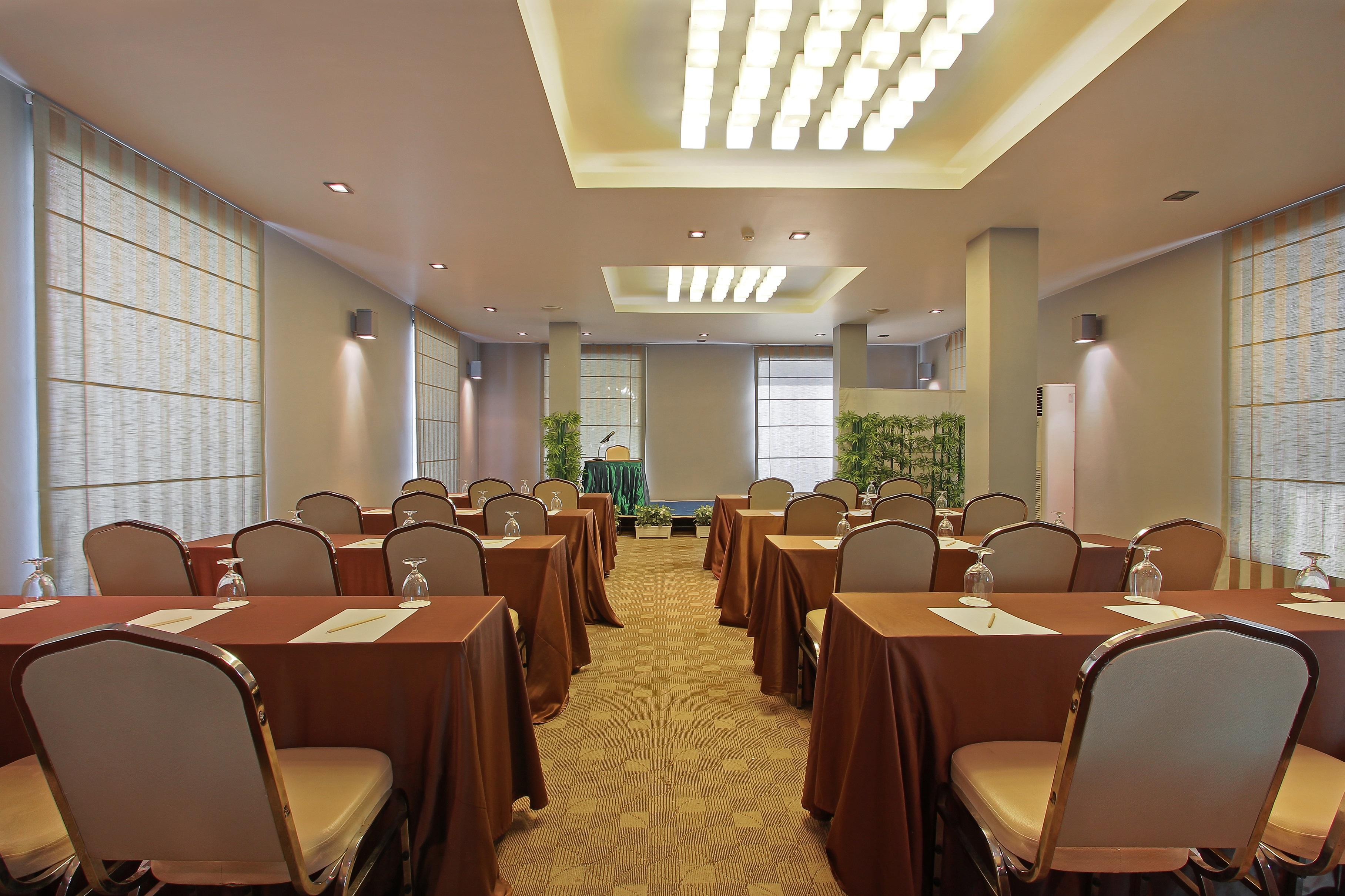 Hotel The Serenity 4*