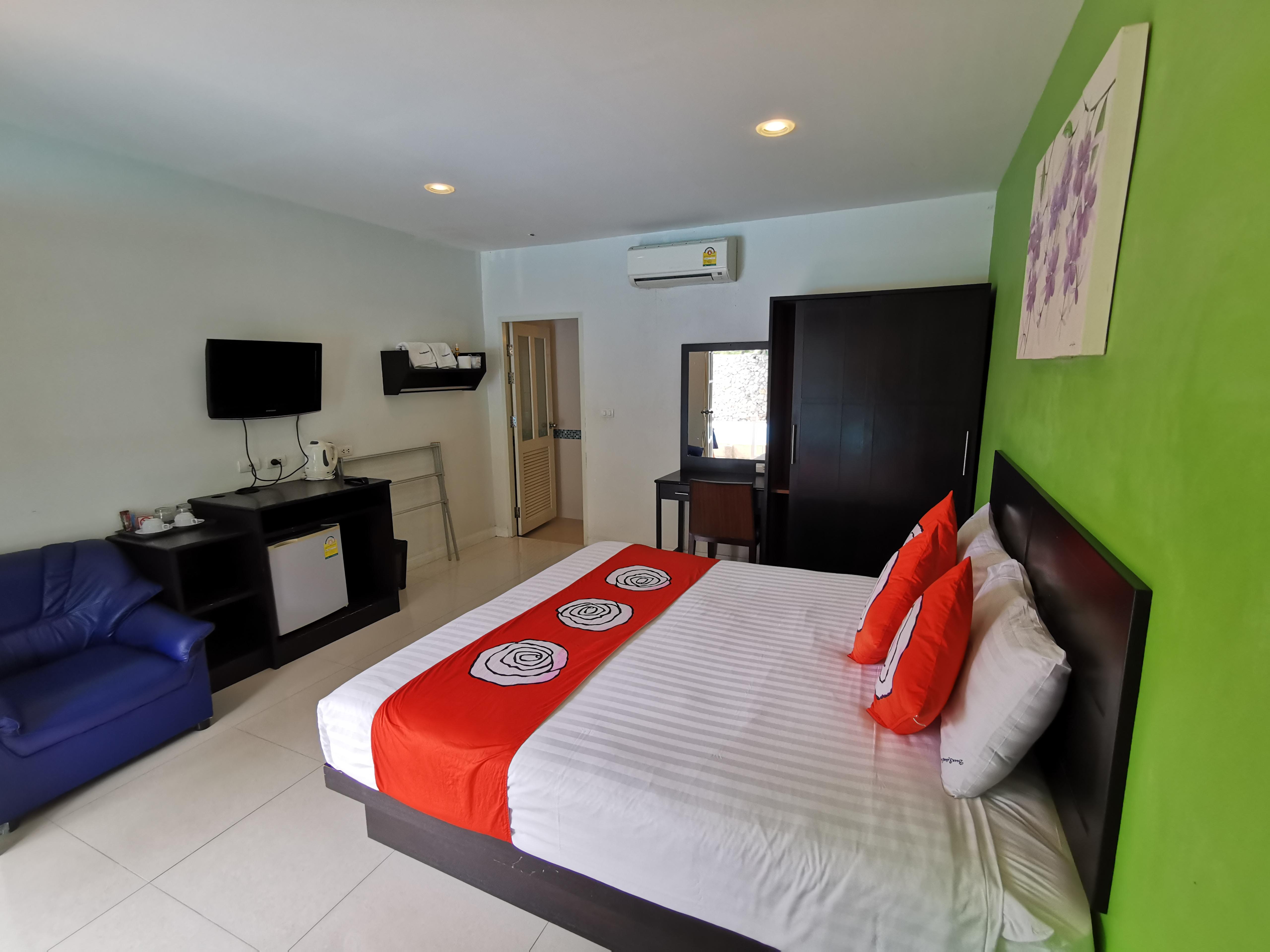 Baan Rabiang Talay Hotel 3*