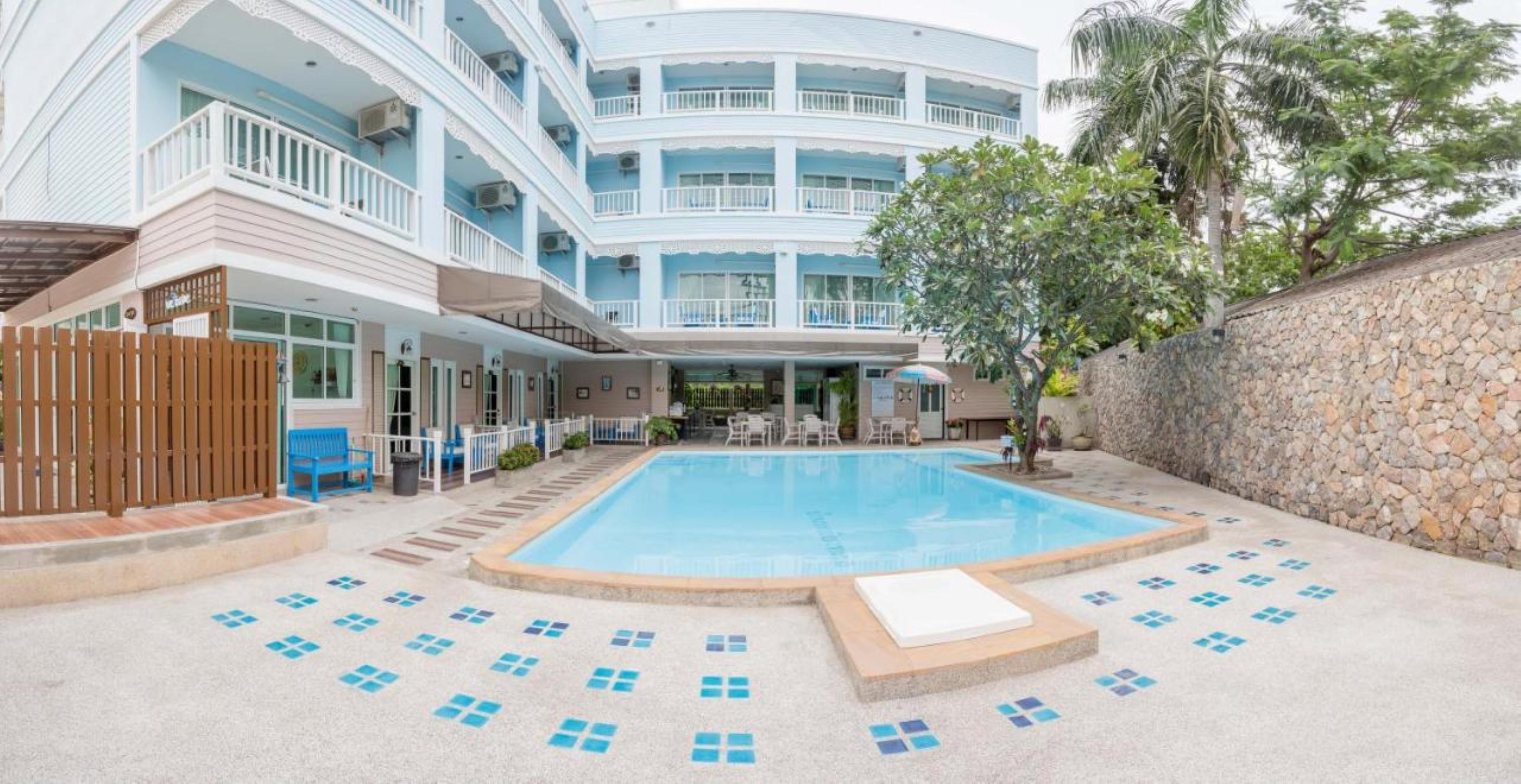 Hotel Baan Rabiang Talay 3*
