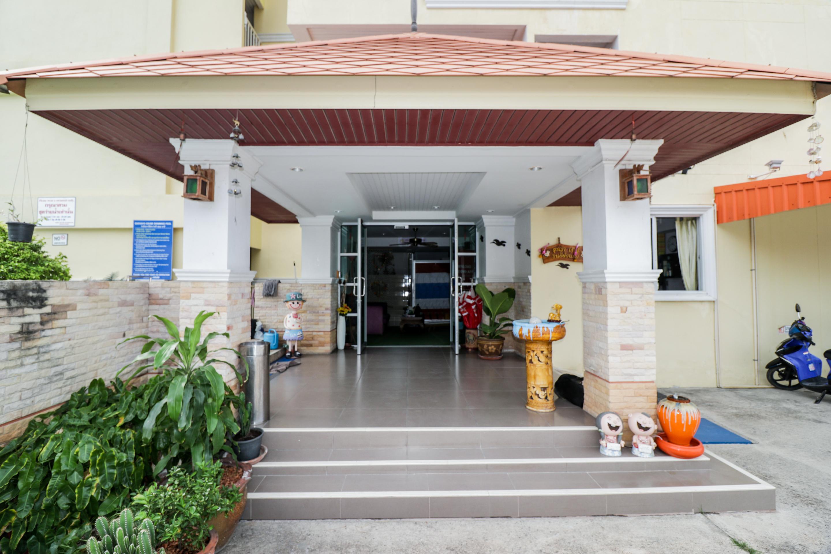 Khách sạn Oyo 227 Suchaya House