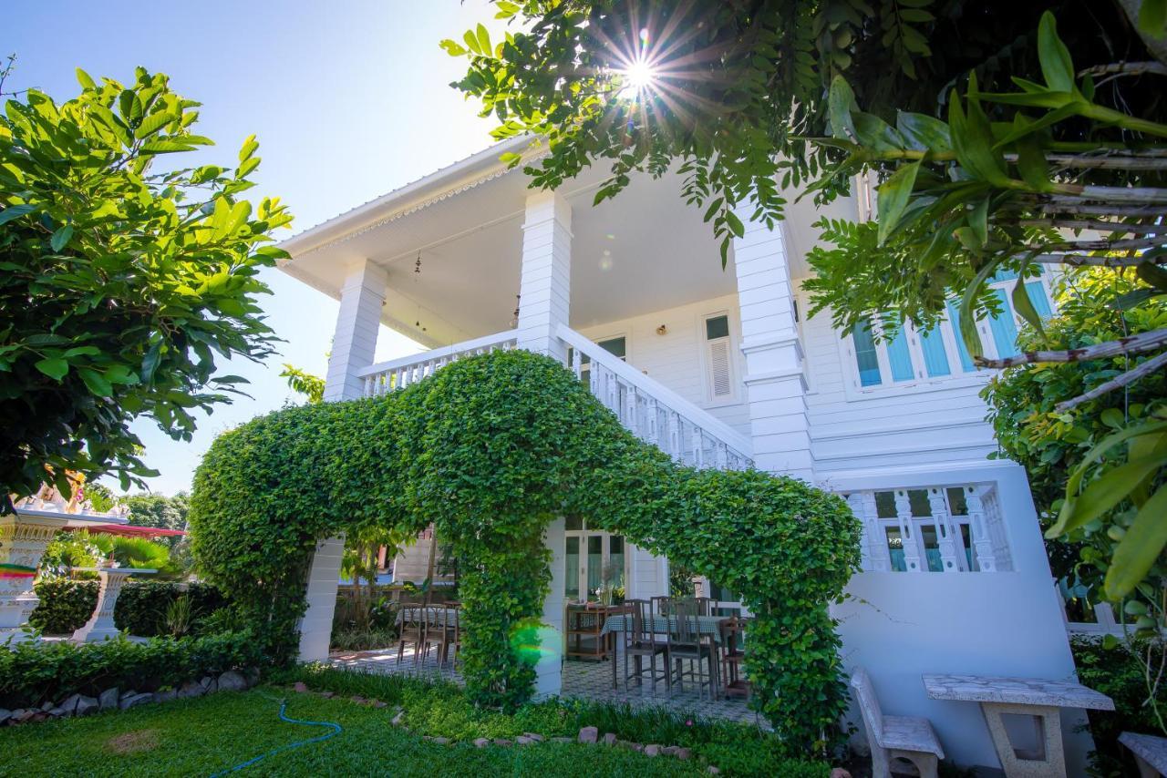Pailin Pool Villa,