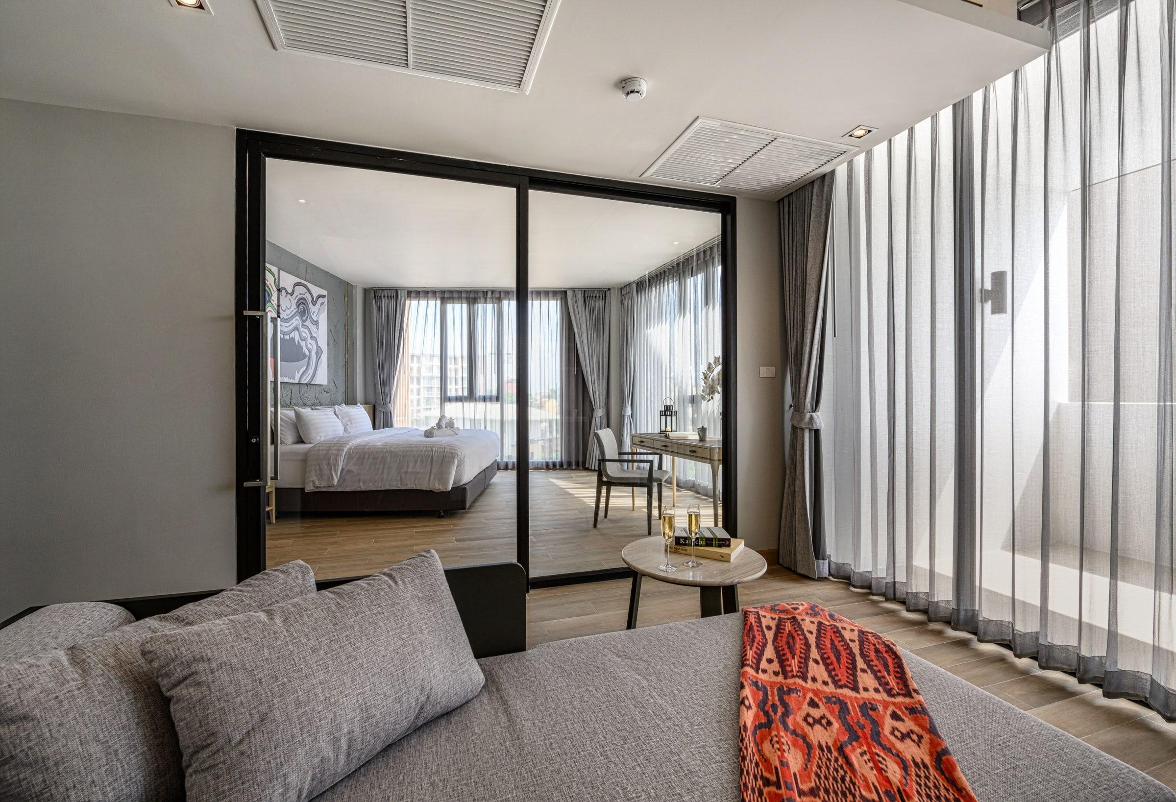 Isanook & 4* Hua Hin