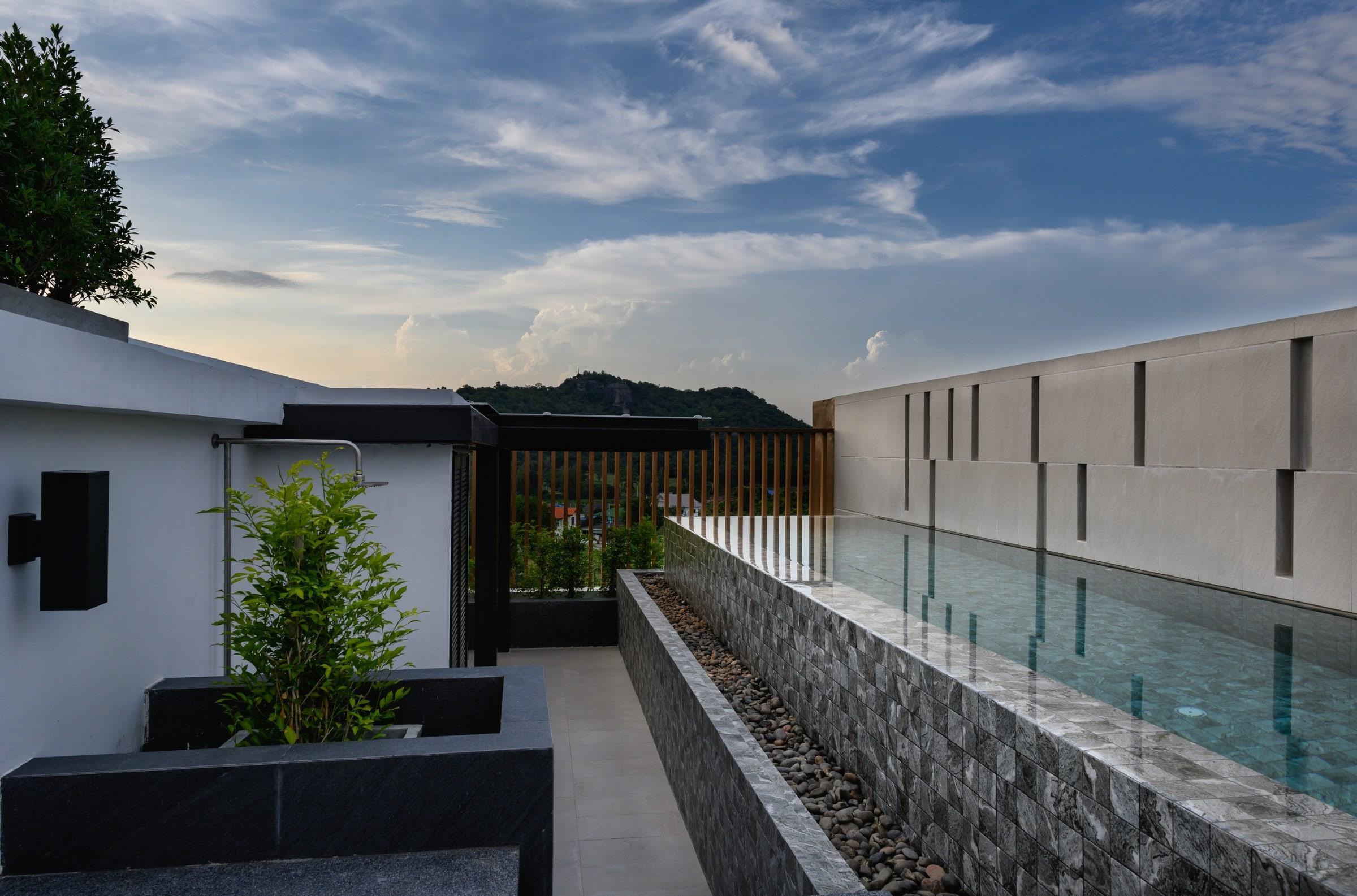 Isanook & Hotel Hua Hin