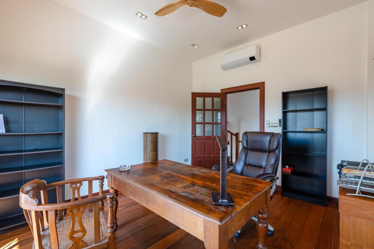 Tropical 6 Bedroom Sanctuary Holiday home Hua Hin