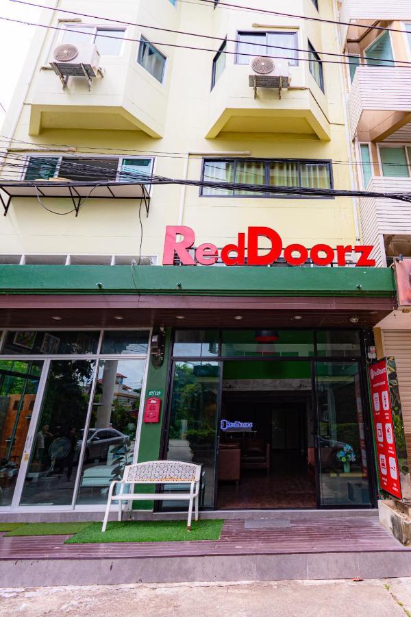 Hotel Reddoorz @ Dj 23