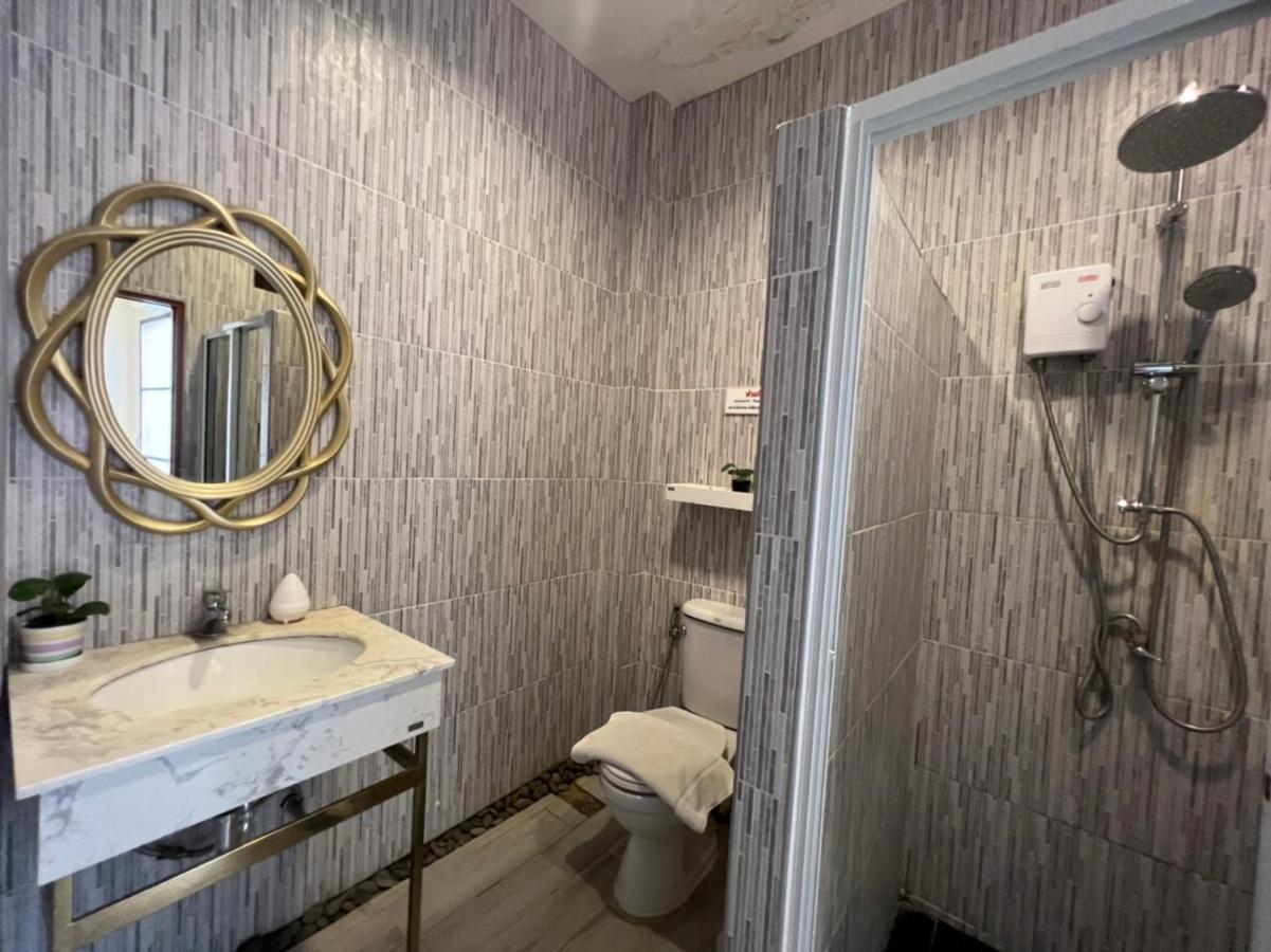 Baan I-dao Poolvilla Villa *