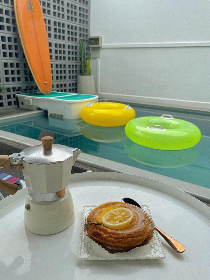 Sunny Afternoon Pool ~ Hua-hin Villa