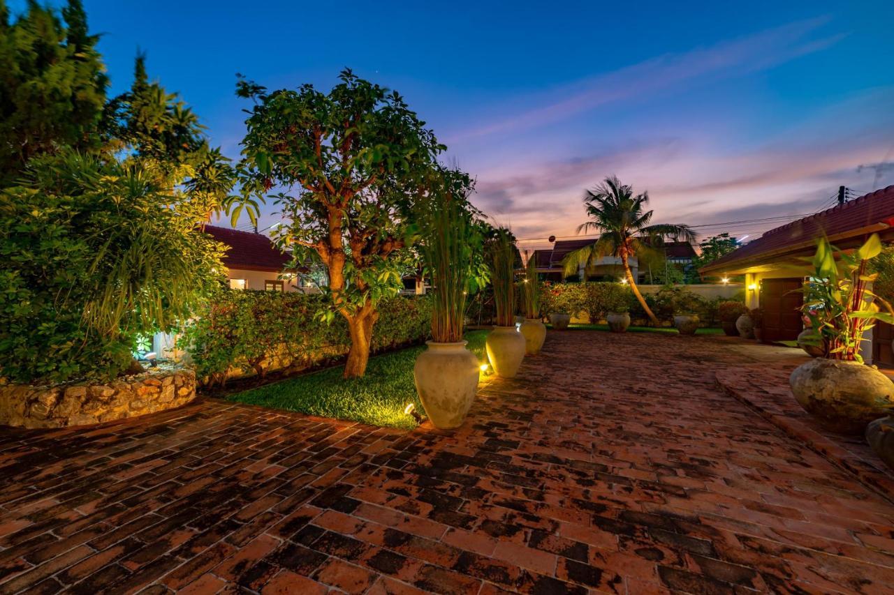 Tropical 6 Bedroom Sanctuary Hua Hin