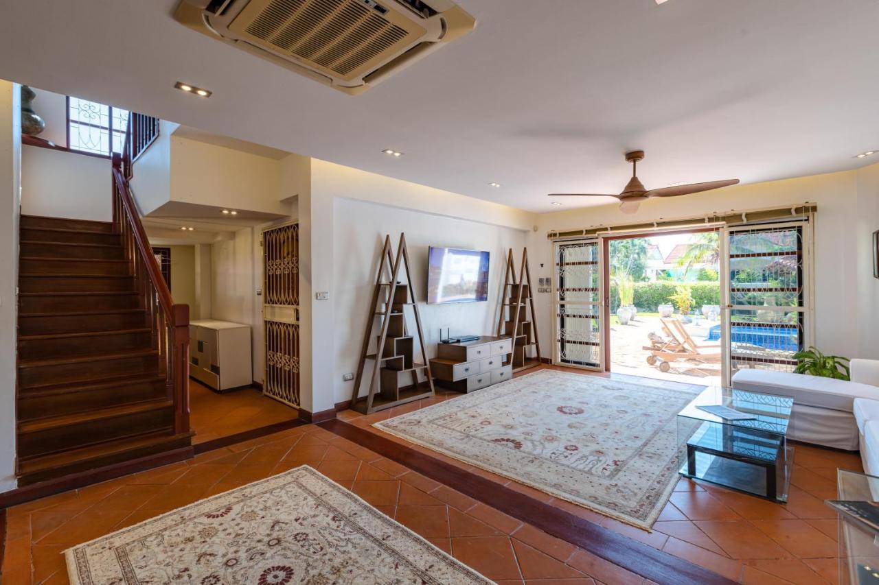 Tropical 6 Bedroom Sanctuary