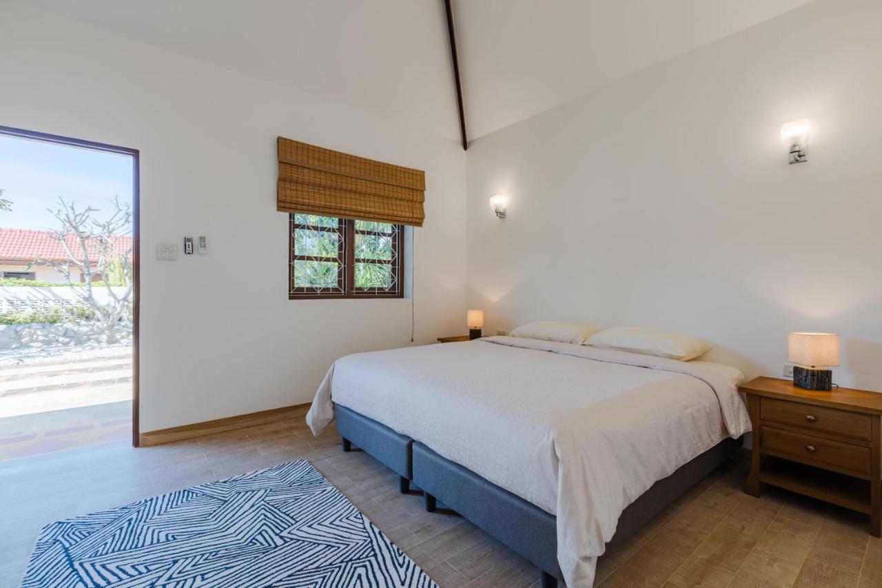 Tropical 6 Bedroom Sanctuary Holiday home