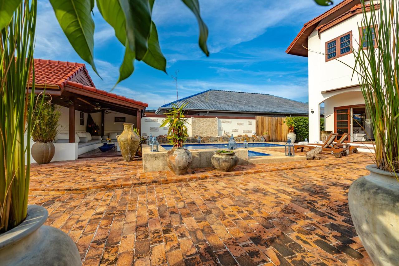 Tropical 6 Bedroom Sanctuary *