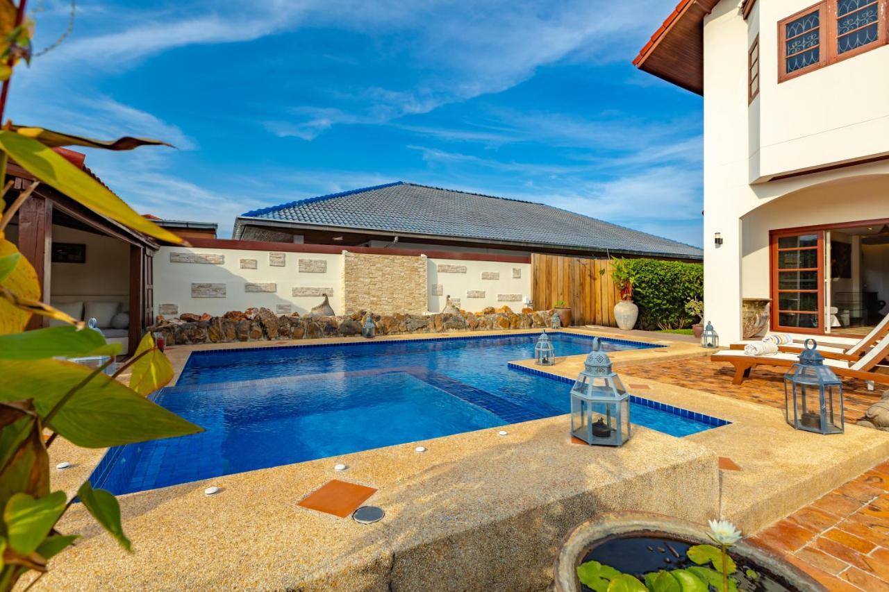Tropical 6 Bedroom Sanctuary Holiday home Hua Hin