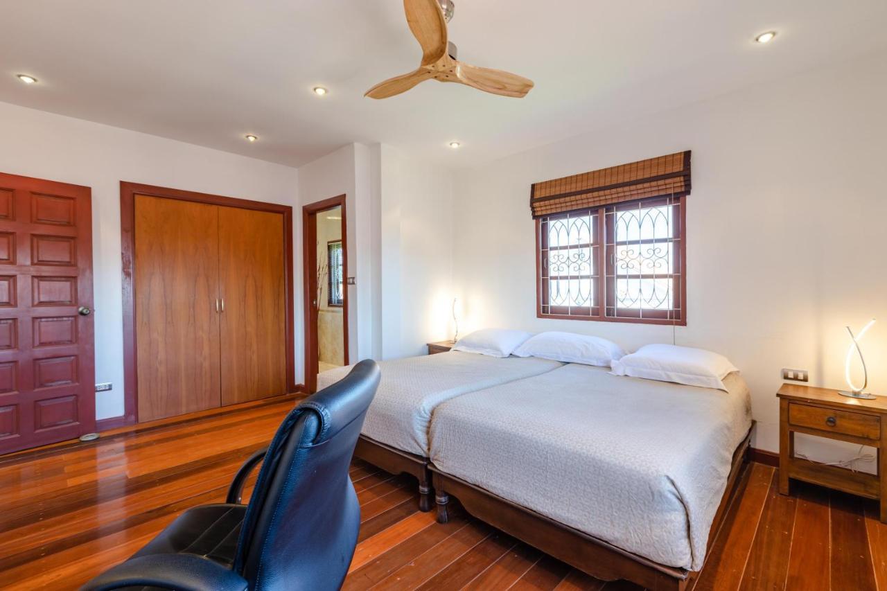 Holiday home Tropical 6 Bedroom Sanctuary *