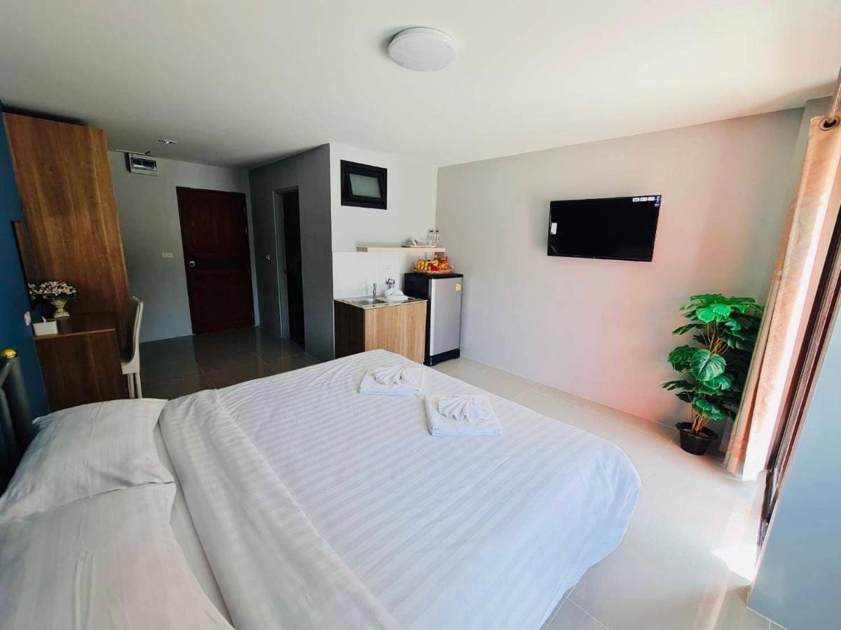 Dinosaur Hotel 4*