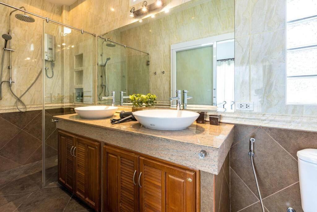 Ferienhaus Private 3 Bedroom Pool Pp10 *