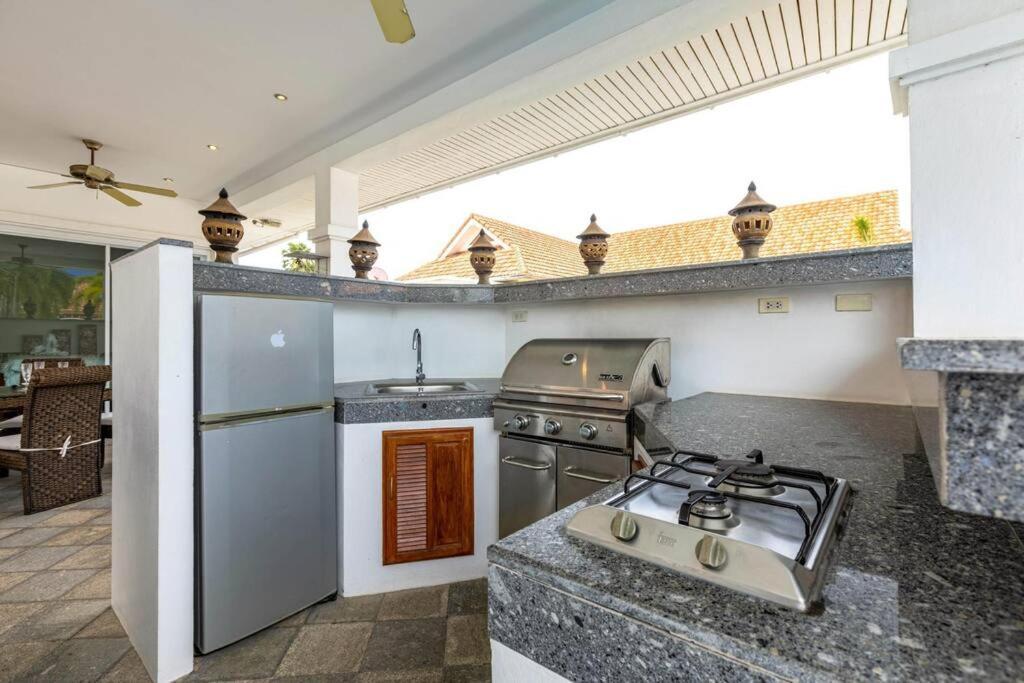 Private 3 Bedroom Pool Pp10 Holiday home *