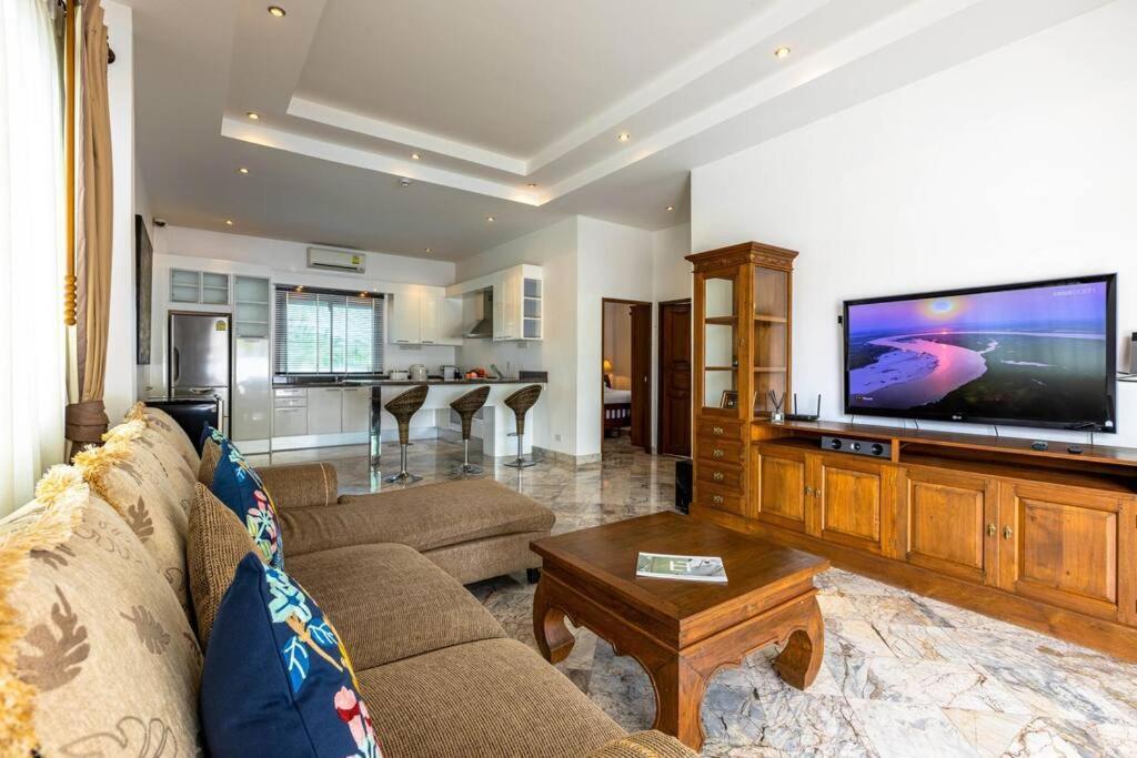 Private 3 Bedroom Pool Pp10 *