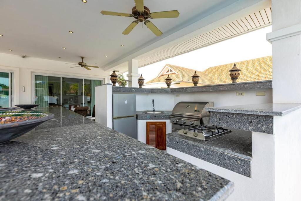 Private 3 Bedroom Pool Pp10 Holiday home *