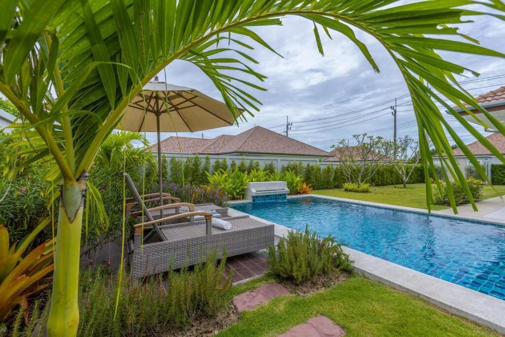 Private 3 Bedroom Pool Ms22 Holiday home *