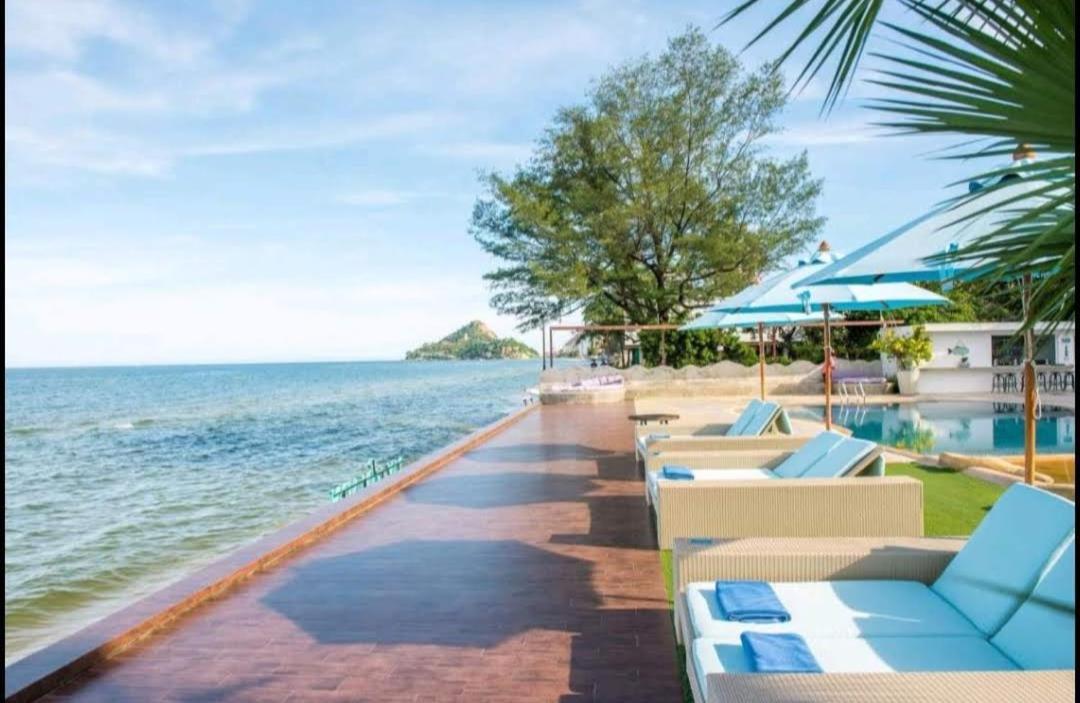 Light, Airy, Pool Views 2 Bed 2 Bath, Free Wifi, Elect * Hua Hin