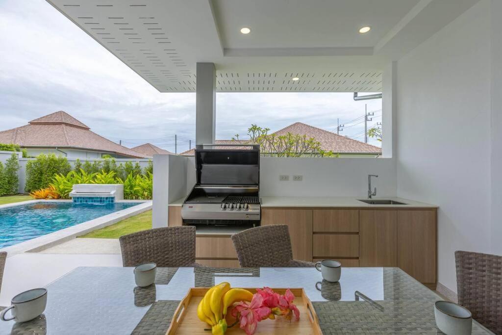 Holiday home Private 3 Bedroom Pool Ms22 *