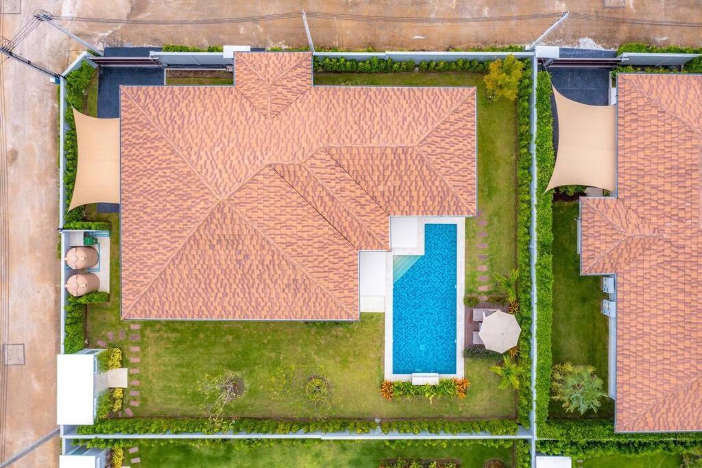 Private 3 Bedroom Pool Ms22
