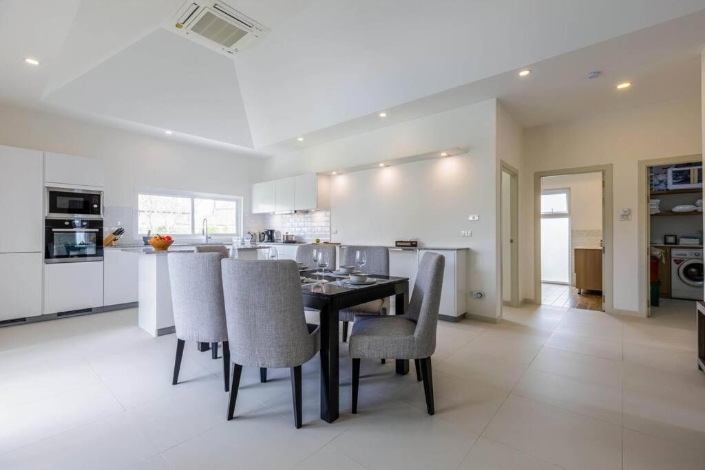 Private 3 Bedroom Pool Ms22 Holiday home Hua Hin