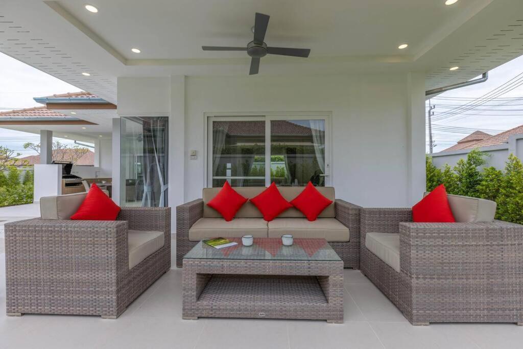 Private 3 Bedroom Pool Ms22 *