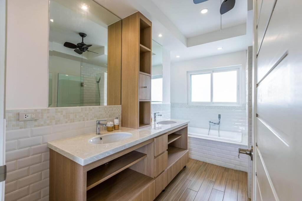 Private 3 Bedroom Pool Ms22