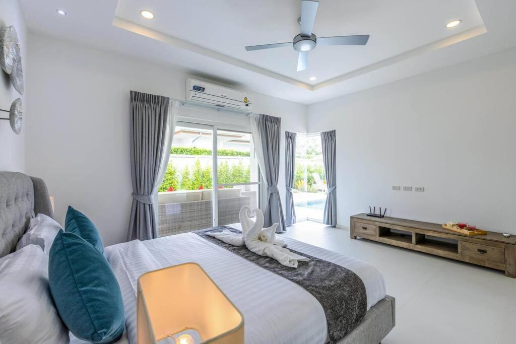 Private 3 Bedroom Pool Ms22