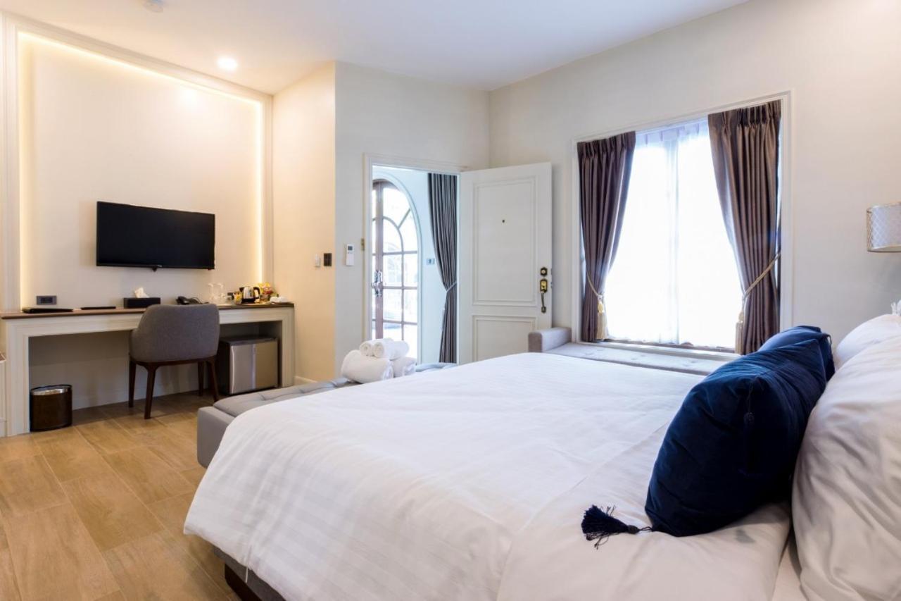 Hotel Seville 4*