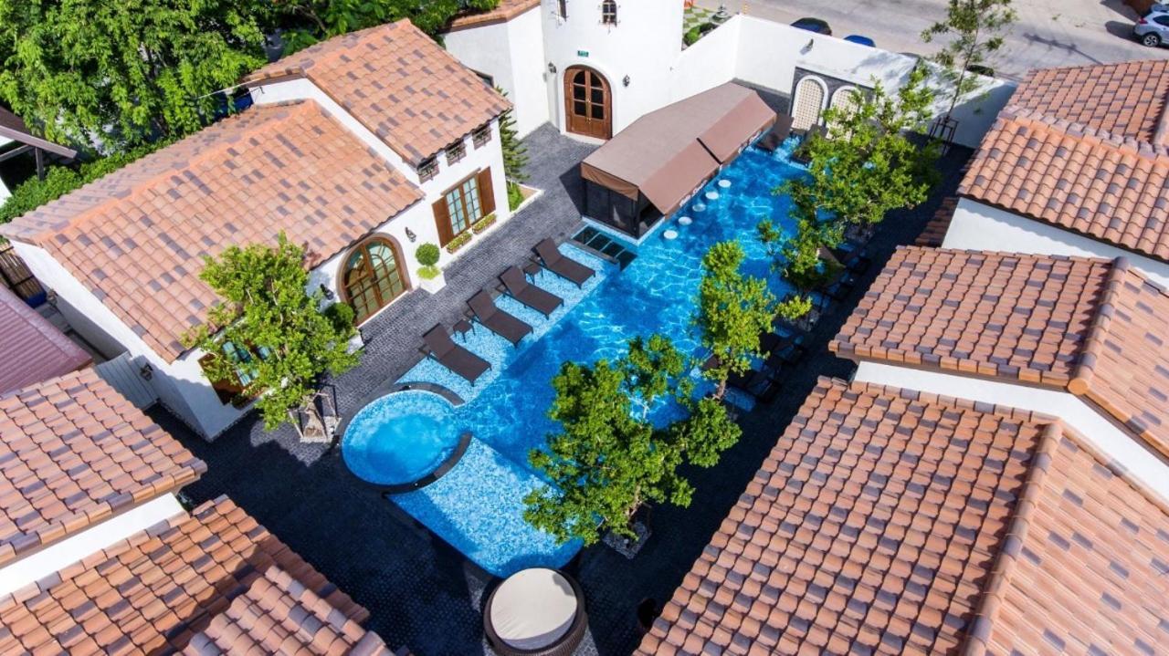 Seville Hotel 4*