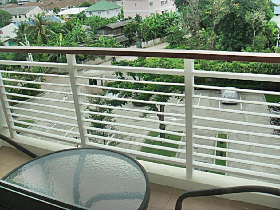 Apartment Flame Tree , Center & Close To Cozy Hua Hin
