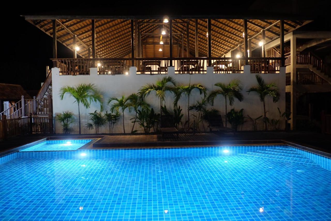 Resort Rainforest Village *