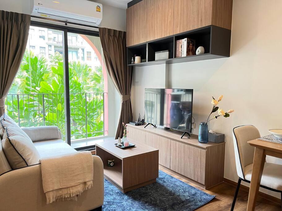 Apartment 1 Bedroom Pool View Near Beach, Cicada Hua Hin